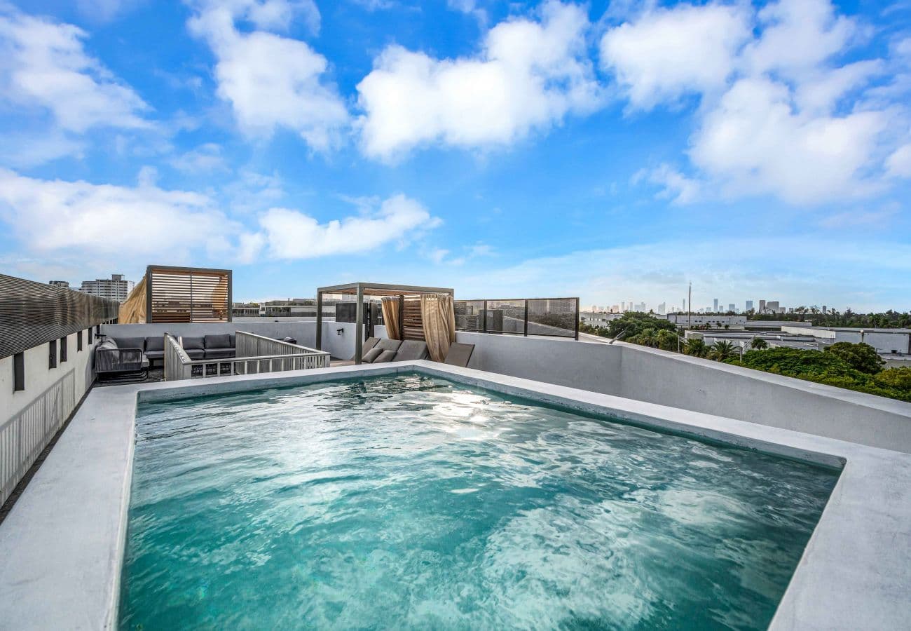 Miami Beach Townhouse, Miami Beach